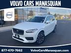 2022 Volvo XC90 T5 Momentum