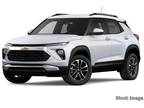 2025 Chevrolet trail blazer Gray, new