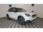 2025 MINI Cooper Countryman Iconic