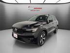 2024 Volvo XC40 B5 Plus Dark Theme