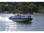 2025 Barletta Lusso L25U Tri-Toon