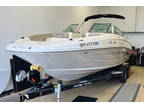 2011 Sea Ray 240 Sundeck
