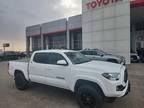 2022 Toyota Tacoma White, 19K miles