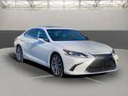 2020 Lexus ES 300h