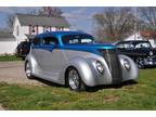 1937 Ford Custom