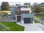 Stunning Executive Home with City & Mountain Views