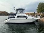 1996 Mainship 31 Sedan Bridge Boat for Sale