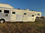 2008 C&C Living Quarters 4 horses