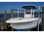 2017 Robalo R222