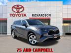 2023 Toyota Highlander L w/All Weather Floor liners