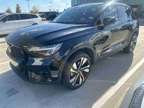 2023 Volvo XC40 B5 Plus Dark Theme