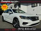 Used 2022 Volkswagen Passat for sale.