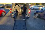 2014 Chrysler Town and Country Touring-L handicap wheelchair - Dallas,Georgia