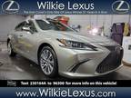 2021 Lexus ES 250