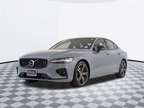 2022 Volvo S60 B5 R-Design