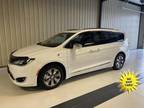 2019 Chrysler Pacifica Hybrid