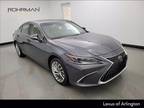 2022 Lexus ES 300h