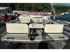 2001 Lowe Trinidad 202