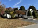 1999 Castle Mobile Home