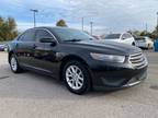 2013 Ford Taurus SE