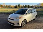 2012 Scion xD 5-Door Hatchback 5-Spd MT