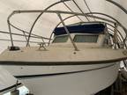 24 foot Grady-White 241 Weekender
