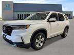 2025 Honda Pilot White, new