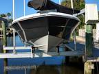 24 foot Nautic Star 2400 Baysport