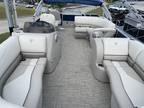 21 foot CYPRESS CAY SEABREEZE 212