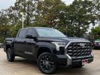2023 Toyota Tundra Platinum w/Power Running Boards