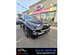 Used 2022 Toyota Highlander for sale.