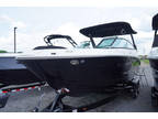 2024 Sea Ray SLX