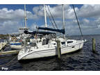 2002 Hunter 326 Cruiser
