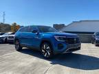 2024 Volkswagen Atlas Cross Sport SE 4Motion