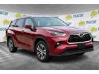 2024UsedToyotaUsedHighlanderUsedAWD (SE)