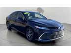 2022 Toyota Camry Hybrid XLE