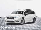 2025 Chrysler Pacifica Hybrid Hybrid Premium S Appearance Pkg