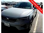 2024 Volvo XC40 B5 Plus Bright Theme