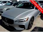 2024 Volvo S60 B5 Plus Dark Theme
