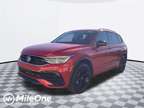 2024 Volkswagen Tiguan 2.0T SE R-Line Black