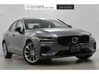 2021 Volvo S60 T5 Momentum