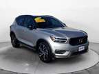2019 Volvo XC40 T5 R-Design