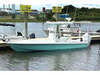 2017 Contender 25 Bay
