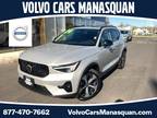 2024 Volvo XC40 B5 Plus Dark Theme