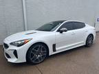 2022 Kia Stinger GT2 w/Pano-roof/Navi/Red interior