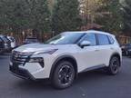 2025 Nissan Rogue SV Premium Package