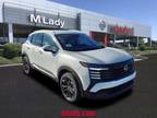 2025 Nissan Kicks SR AWD
