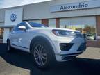 2016 Volkswagen Touareg VR6 Lux