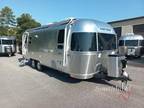 New 2025 Airstream Globetrotter