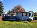 1980 Marlette 12-1487 Beautiful Remodel, 3brm/2ba Home in Family Community!